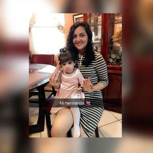 Meet your Posher, Stefany